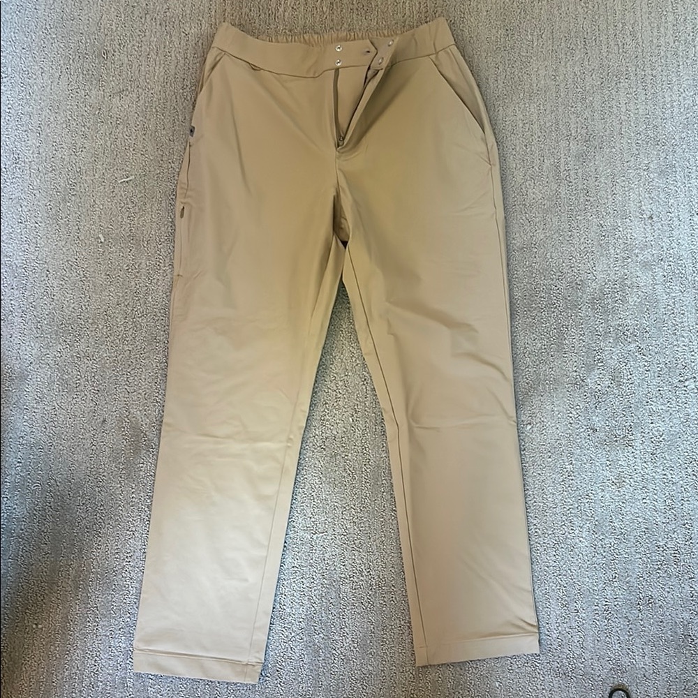 Figs Tan Trousers with Relaxed Fit and Elastic Waistband